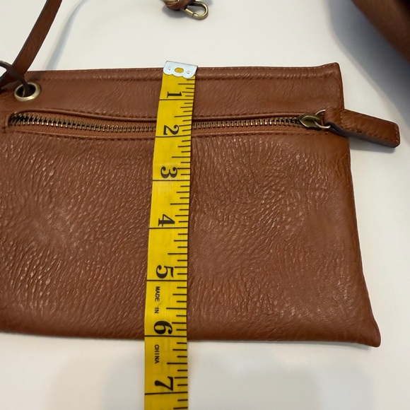 MICHAEL Michael Kors Tan Leather Hobo Bag with Pouch - Picture 10 of 16